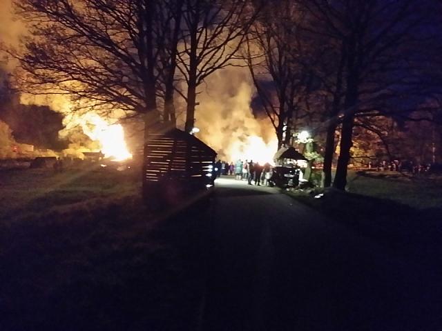 Odcházíme. Poslední pohled na Německo-Polské ohňobraní.