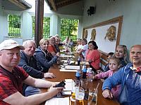 Na "zahrádce" v místní pizzerii.